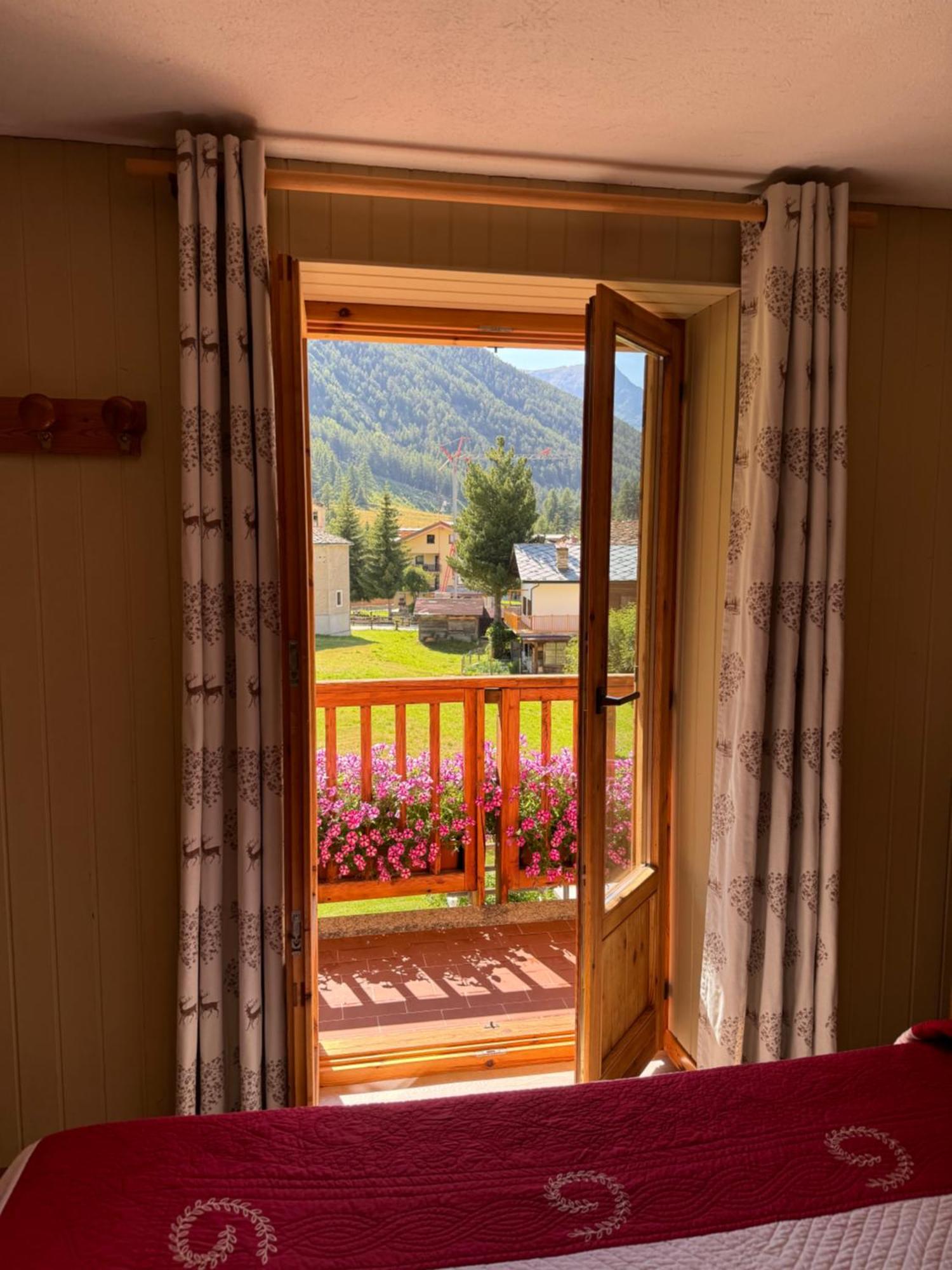 Hotel Ondezana Cogne Kültér fotó