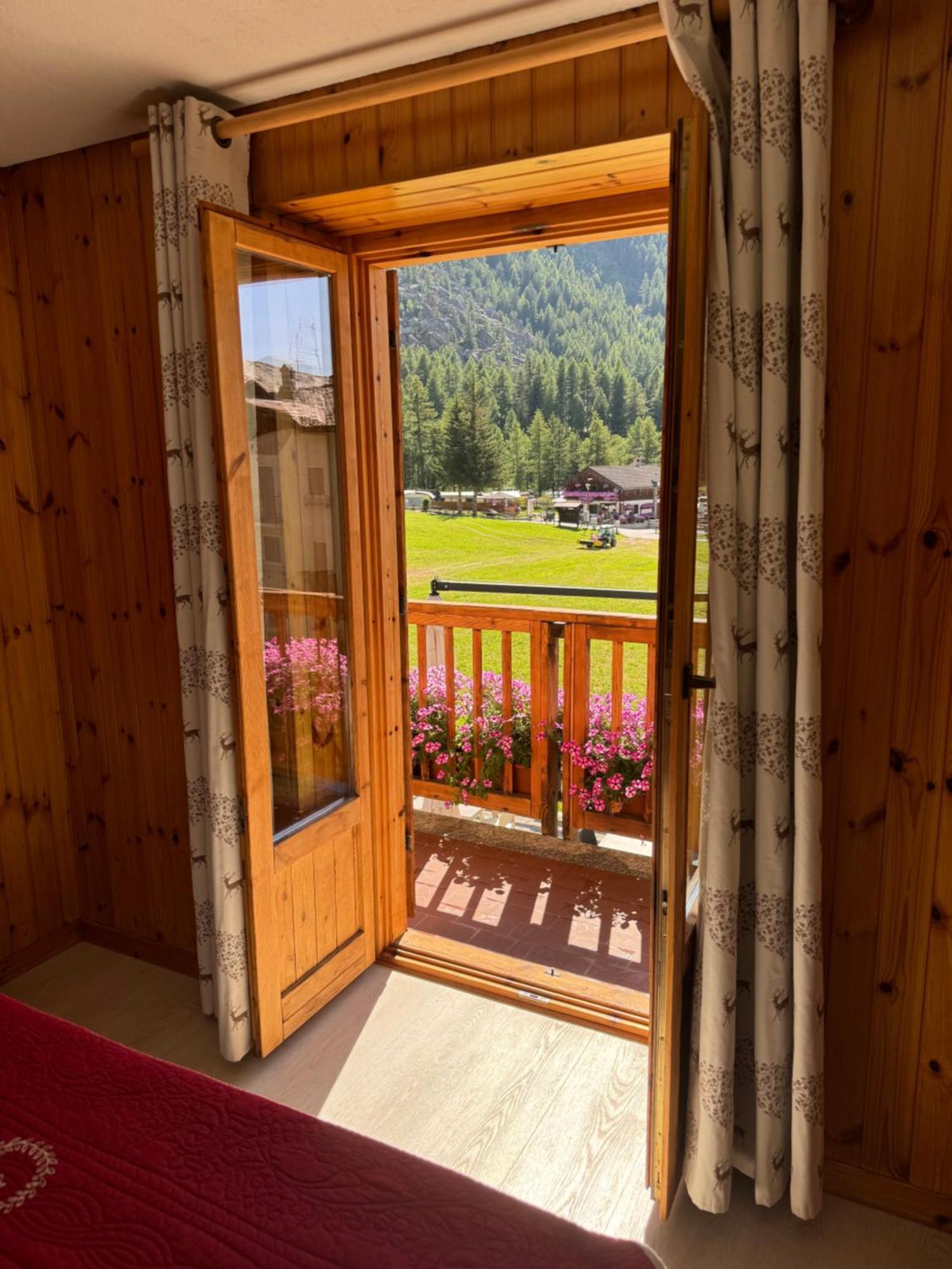 Hotel Ondezana Cogne Kültér fotó
